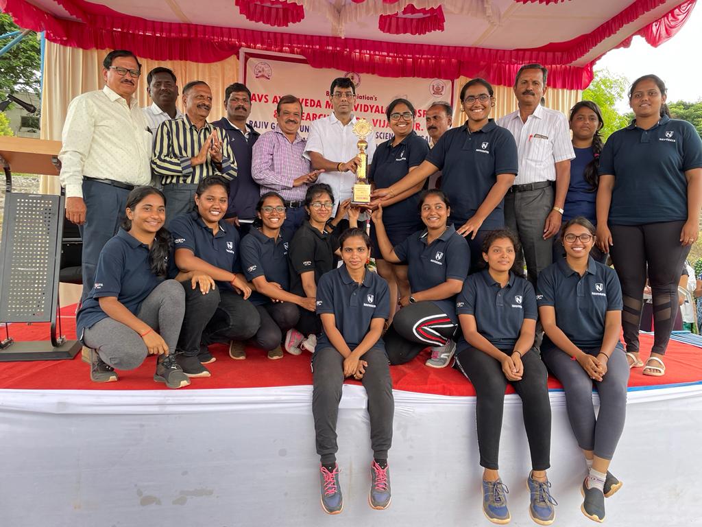 Navodaya Medical College, Raichur Women’s Team Runners-up